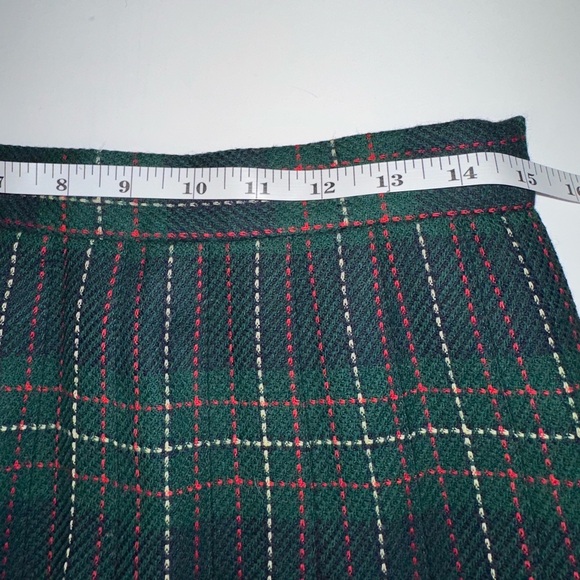 Vintage Talbots Plaid Wool Skirt Size 10 Green Pleated Made in USA Side Zip - Picture 5 of 7